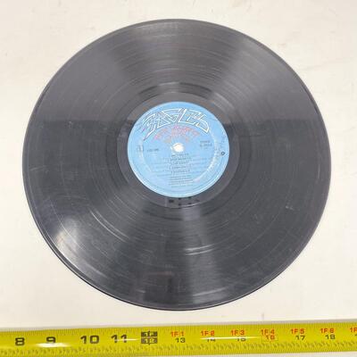 1976 THE EAGLES â€œTHEIR GREATEST HITSâ€ VINYL RECORD