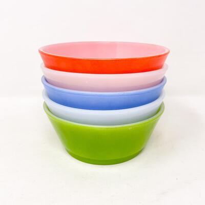 VINTAGE SMALL FIRE KING ANCHOR HOCKING BOWLS, SET OF 5
