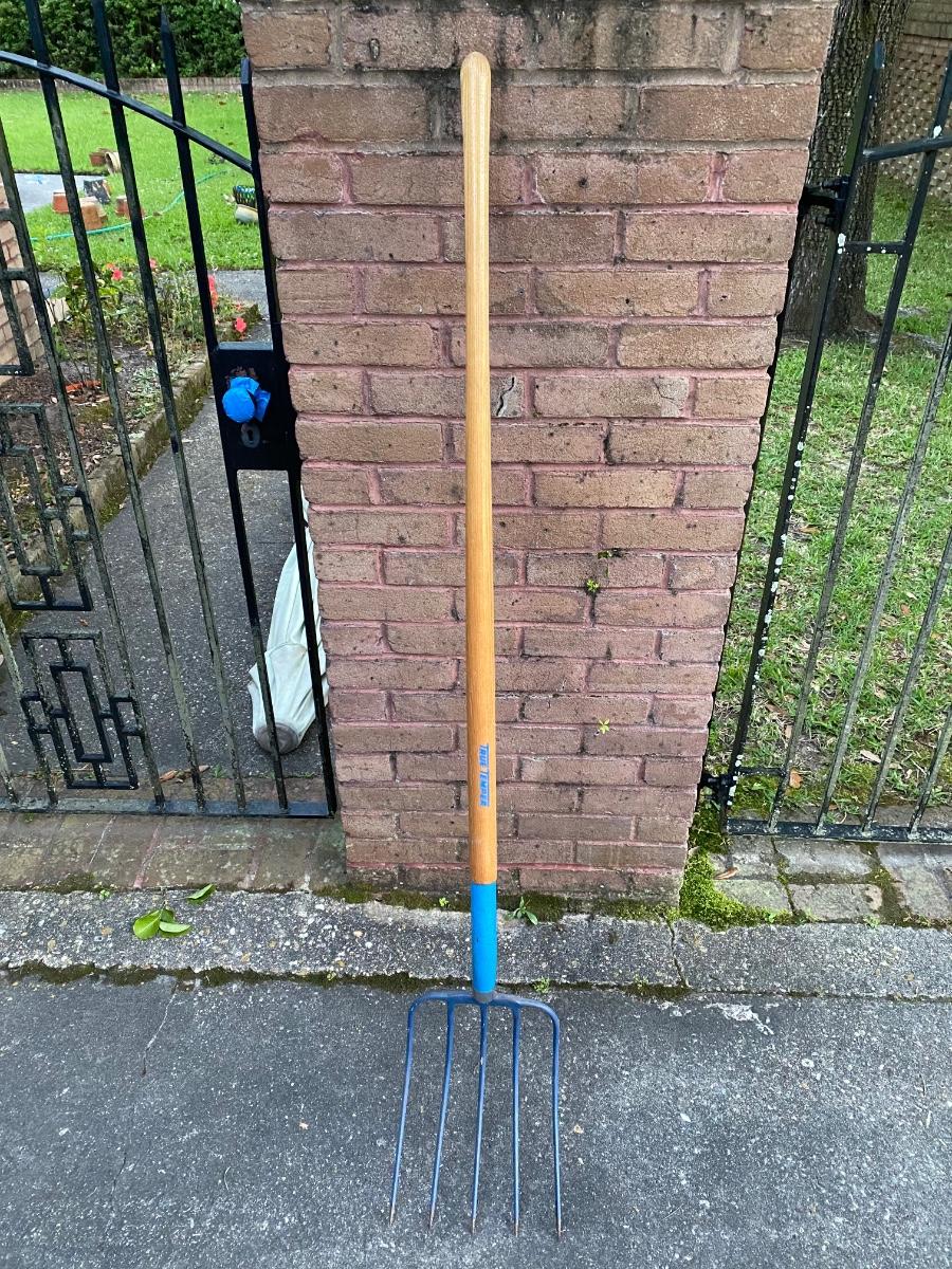 true temper pitchfork