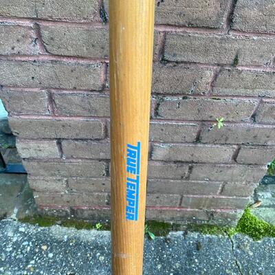 True Temper Pitchfork
