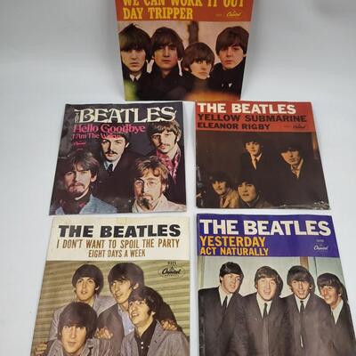 BEATLES 45 RECORD - COVERS ONLY - NO RECORDS