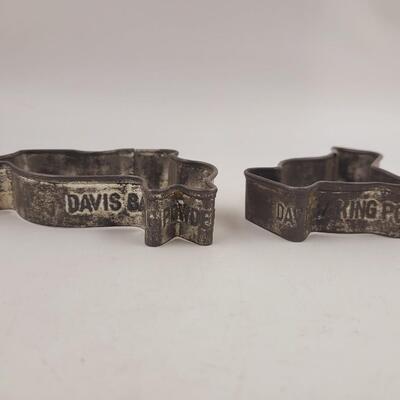 VINTAGE DAVIS BAKING POWDER COOKIE CUTTERS