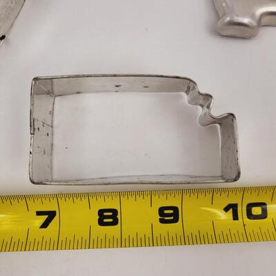 NEAT SET OF COOKIE CUTTERS - INCLUDING KANSAS