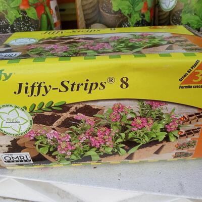 LOT 112  JIFFY PEAT POTS, DRIP LINE, STARTER POTS AND HOSE SPRINKLERS
