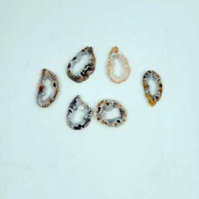 SMALL CUT GEODES