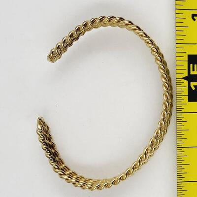 FANTASTIC TWISTED METAL GOLD TONED BRACELET