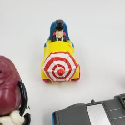 OLD KIDS TOYS - JOKER & BACK TO THE FUTURE