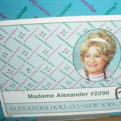 1985 Madame Alexander Herself Self Portrait 21" Vinyl Doll