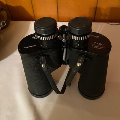 Vintage Skipper binoculars with case
