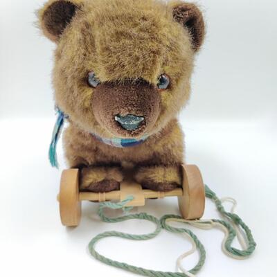 APPLAUSE TEDDY BEAR PLUSH PULL TOY