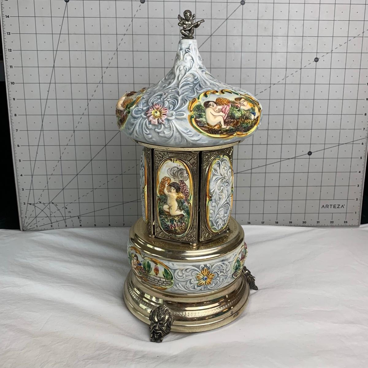 Sold at Auction: Vintage Reuge Music Box Carousel / Made in Italy