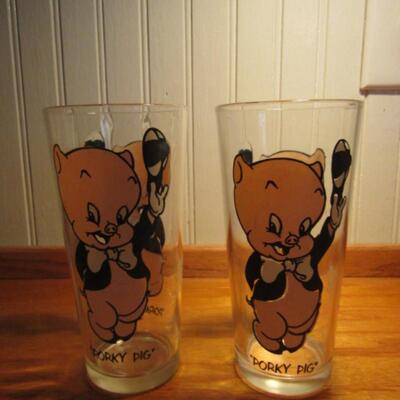 Vintage Looney Tunes Characters Drinking Glasses by Pepsi (1973)- 5 Pieces