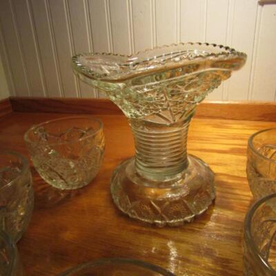 Vintage Glass Punch Bowl on Pedestal Base with Six Cups