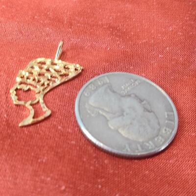 14K Gold Nefertiti Pendant