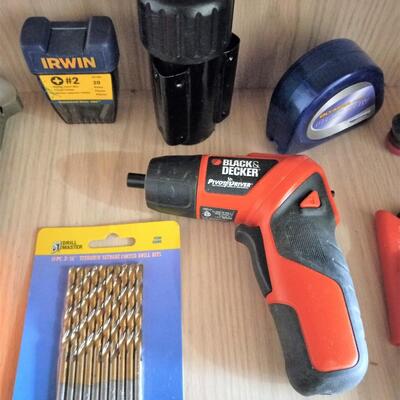 LOT 32  POWER SCREWDRIVER, DRILL BITS AND HAND TOOLS