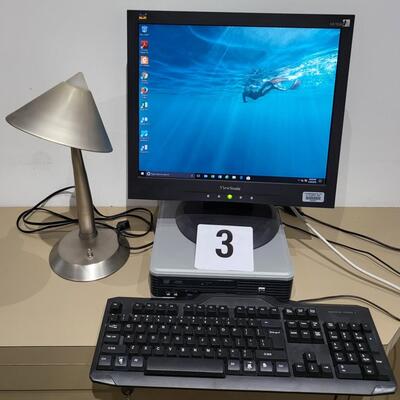 HP Compaq Computer and Desk Lamp Lot