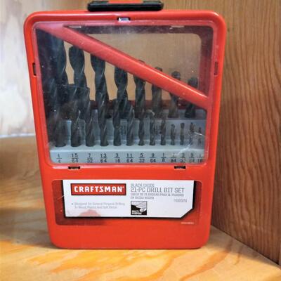LOT 29  TASK FORCE RECHARGEABLE SCREWDRIVER WITH BITS