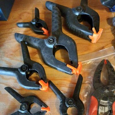 LOT 23  VARIETY OF CLAMPS