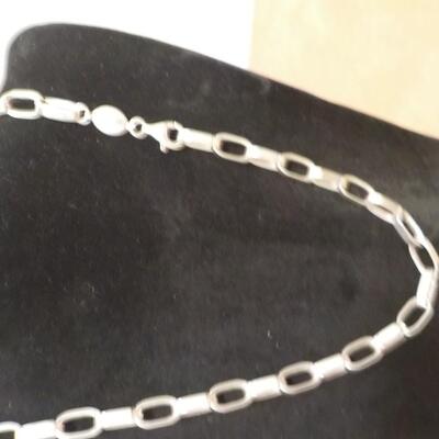 21 inch Chain link Sterling Silver Necklace/ Italy.