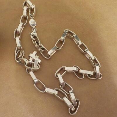 21 inch Chain link Sterling Silver Necklace/ Italy.