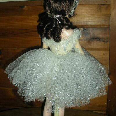1966 Madame Alexander 17" Elisa Ballerina in Silver tutu.  In Original Box.
