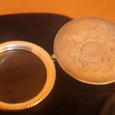 Vintage sterling silver magnifier holder and glass slide.