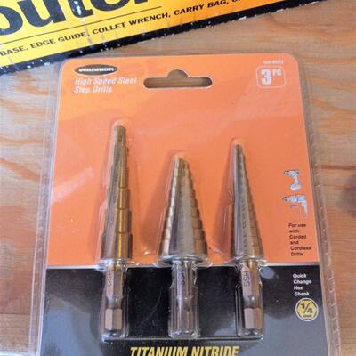 LOT 72  NEW CRAFTSMAN PALM ROUTER, ROUTER BITS AND HIGH SPEED STEP DRILL BITS