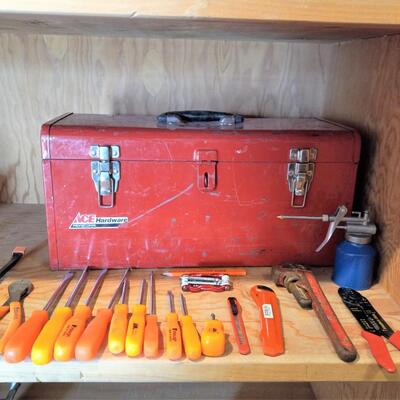 LOT 78  METAL TOOL BOX, OIL CAN AND HAND TOOLS