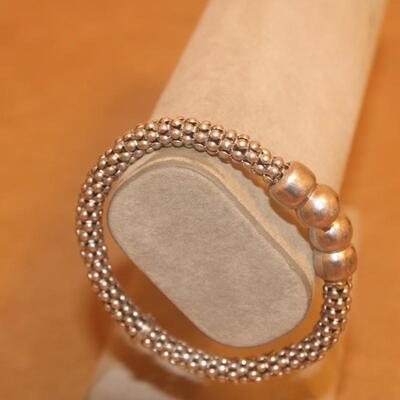 Sterling silver flexi-cable design .