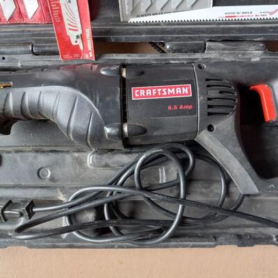 LOT 99  CRAFTSMAN SAWZALL WITH EXTRA BLADES