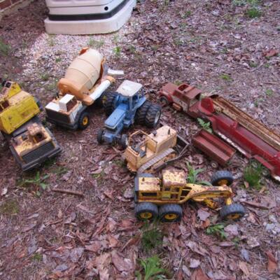 Collection of Vintage Children's Toys- Mostly Metal