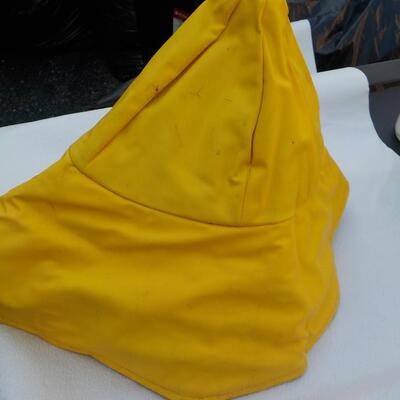 Columbia Rain hat.