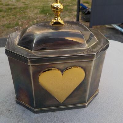 Lenox Silver plate Heart jewel box. Williamsburg .