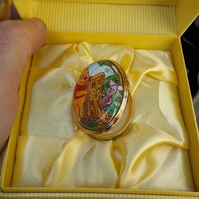 Pooh and Friends Golden Trinket Egg.