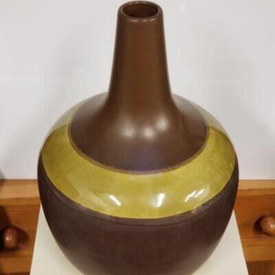 Modenrist Designer Ceramic Vase w/ Unique Two-Tone Contrasting Glaze