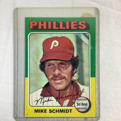 542  1975 Topps Mike Schmidt Philadelphia Phillies #70 Baseball Card