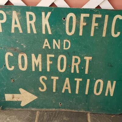 Vintage Park and Tennis Directional Signs