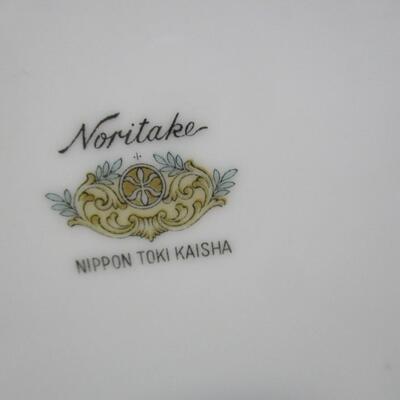 Noritake - Mikasa - Bird Salt & Pepper Shakers