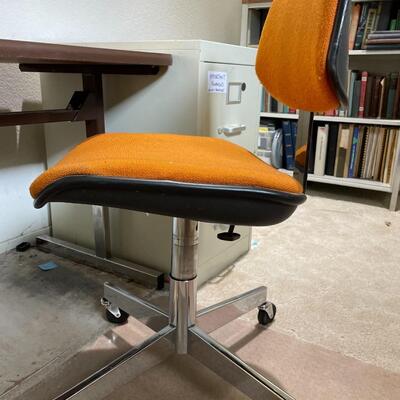 Laminated office table and chair