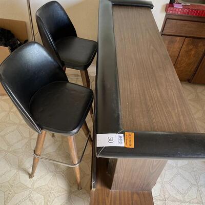 Retro Bar & Barstools