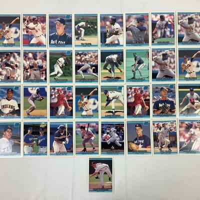 563  Assorted Vintage Donruss Baseball Card Lot