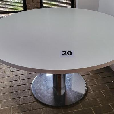 White Round Dining Table Lot