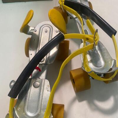 VIntage Adjustable Metal Roller Skates