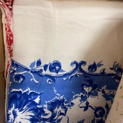 Linen Lot: Big ol' Box!