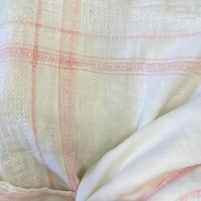 Linen Lot: Big ol' Box!