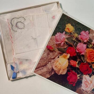 Vintage Boxed Hanky Set