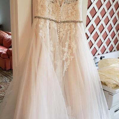 Michelle Roth wedding dress size 22