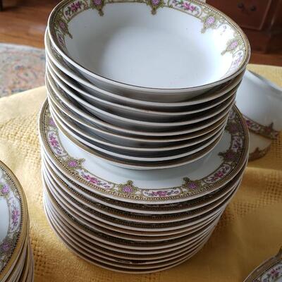 T & V Limoges China dish set Tressemann & Vogt