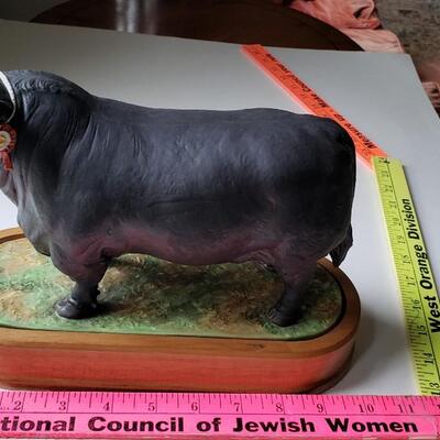 Aberdeen-Angus Bull modelled by Doris Lindner Royal Worcester 1961