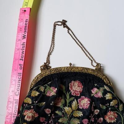 Vintage embroidered purse